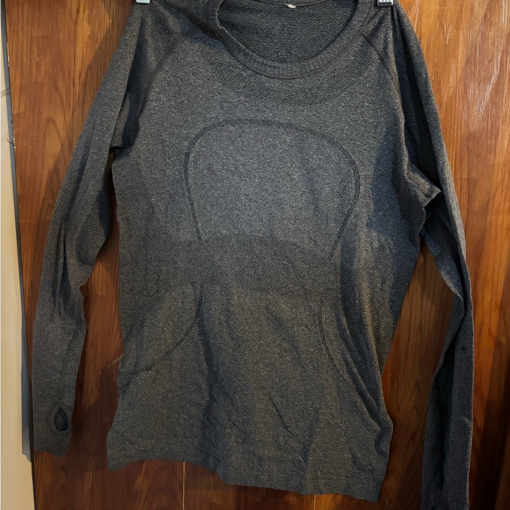 lululemon athletica Charcoal Long Sleeve Top